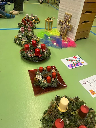 Advent, Advent, ein Lichtlein brennt